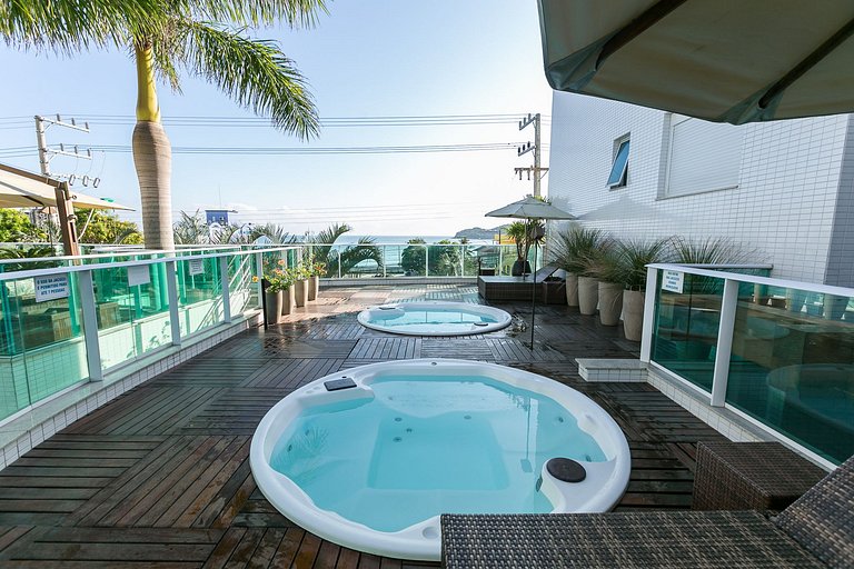 Apto Bombinhas ⭐️ Piscinas & Jacuzzi ⭐️ Wi-Fi & Vaga