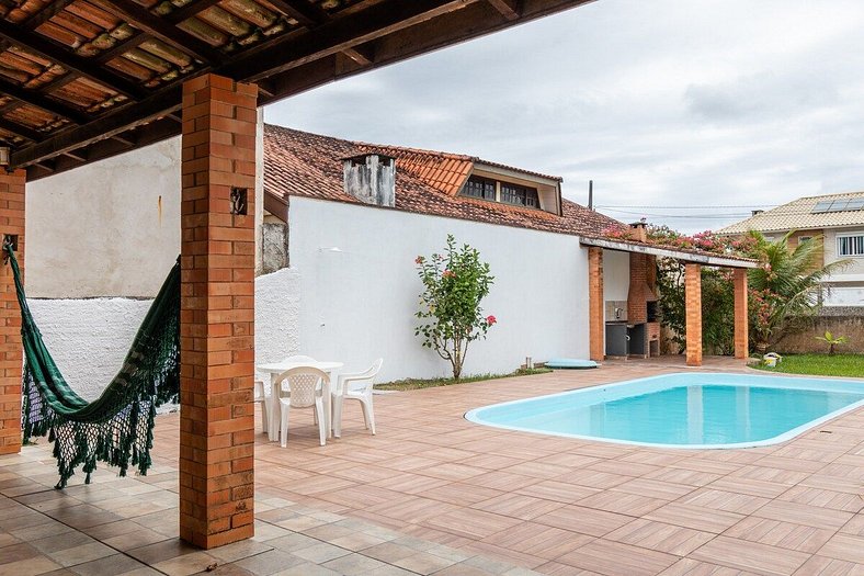 Casa Carmery · Casa com Ampla Piscina